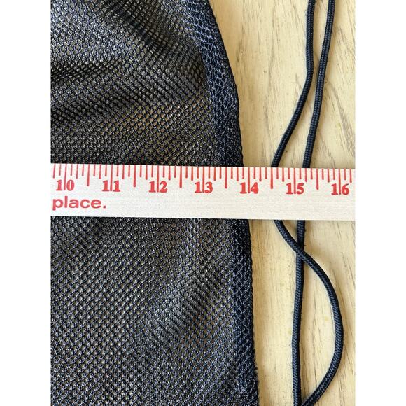 VTG Nike Black Gold Mesh Bag Gym Cinch Sack Drawstring Stadium College NFL - Picture 5 of 6